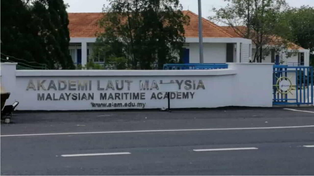 biasiswa dan bantuan kewangan di akademi laut malaysia (alam)