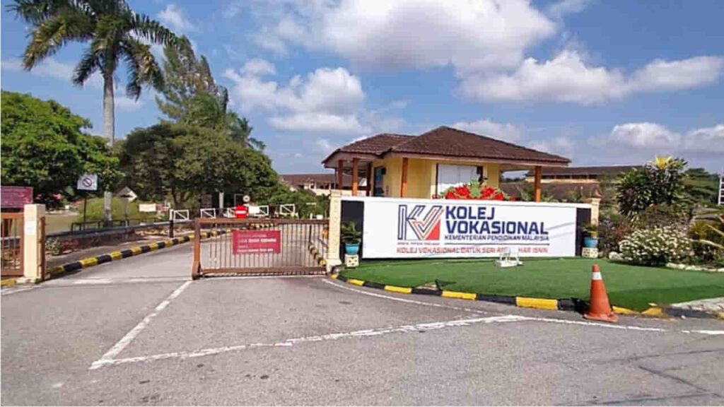 struktur yuran kolej vokasional terkini