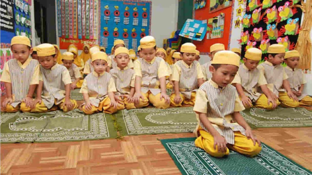struktur yuran di tadika little caliph